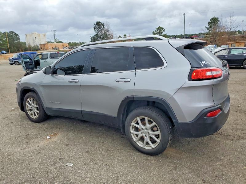 Photo 2 from auction – 2015 JEEP CHEROKEE with VIN 1C4PJLCB5FW759811