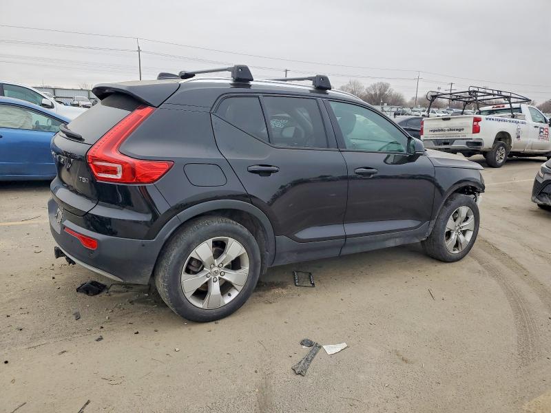 Photo 3 from auction – 2019 VOLVO XC40 T5 MO with VIN YV4162UK3K2118767