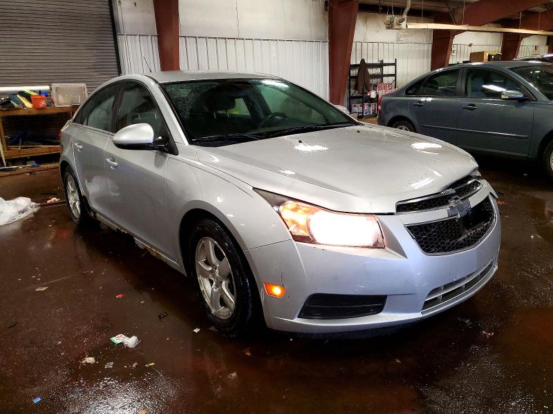 Photo 4 from auction – 2014 CHEVROLET CRUZE with VIN 1G1PC5SB6E7290043