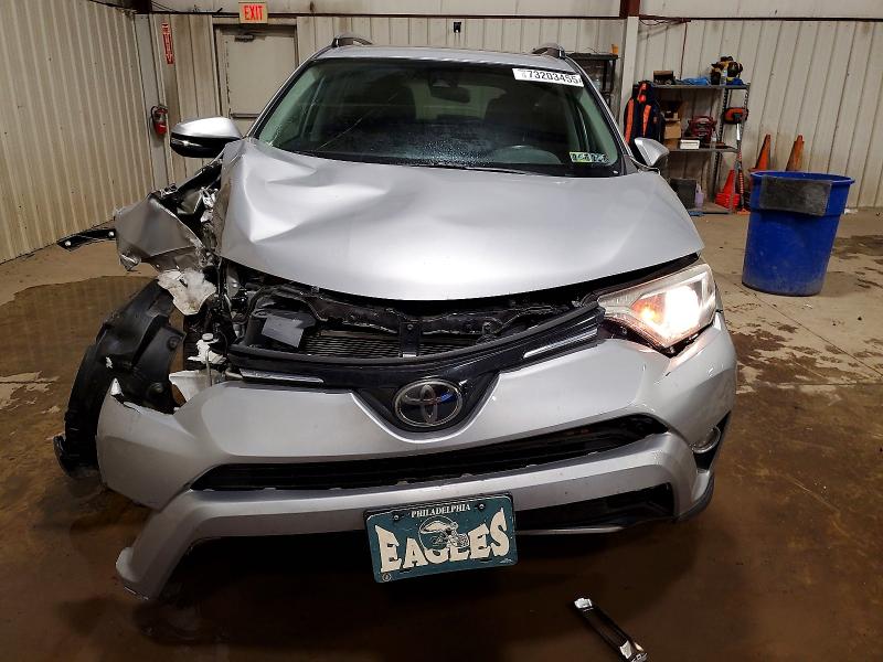 Photo 5 from auction – 2018 TOYOTA RAV4 ADVEN with VIN 2T3RFREV8JW763153