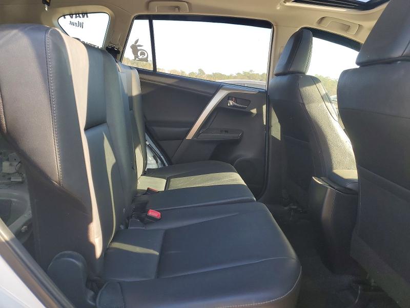 Photo 11 from auction – 2015 TOYOTA RAV4 LIMIT with VIN JTMYFREV3FD071284
