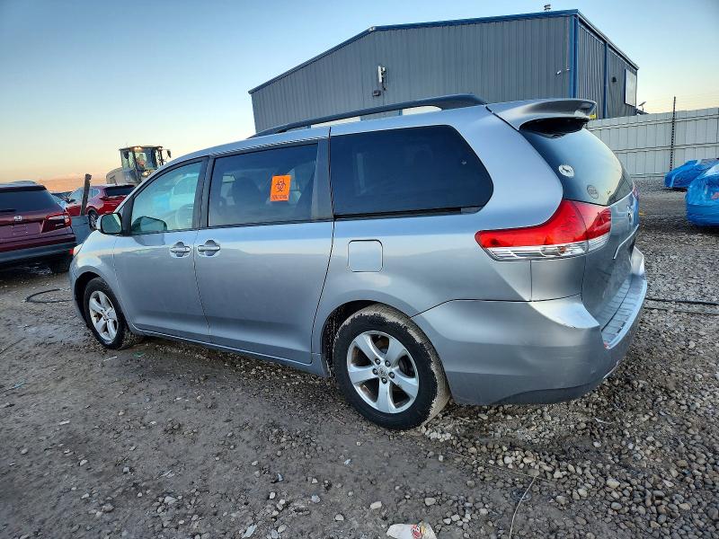 Photo 2 from auction – 2011 TOYOTA SIENNA LE with VIN 5TDKK3DC3BS026407