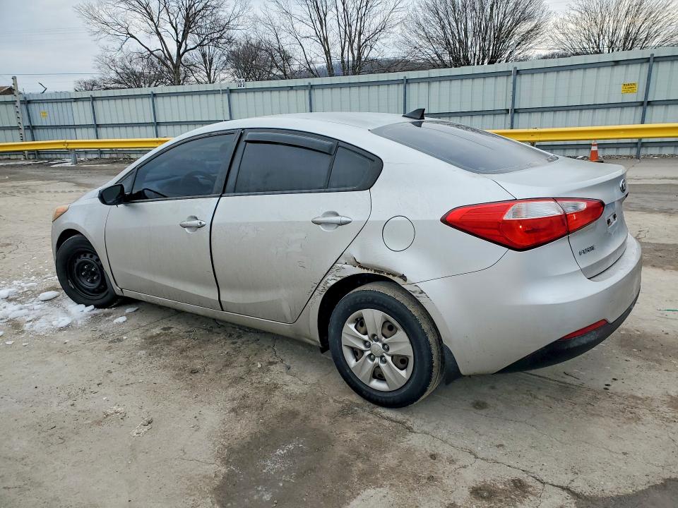Photo 2 from auction – 2015 KIA FORTE with VIN KNAFK4A67F5279261