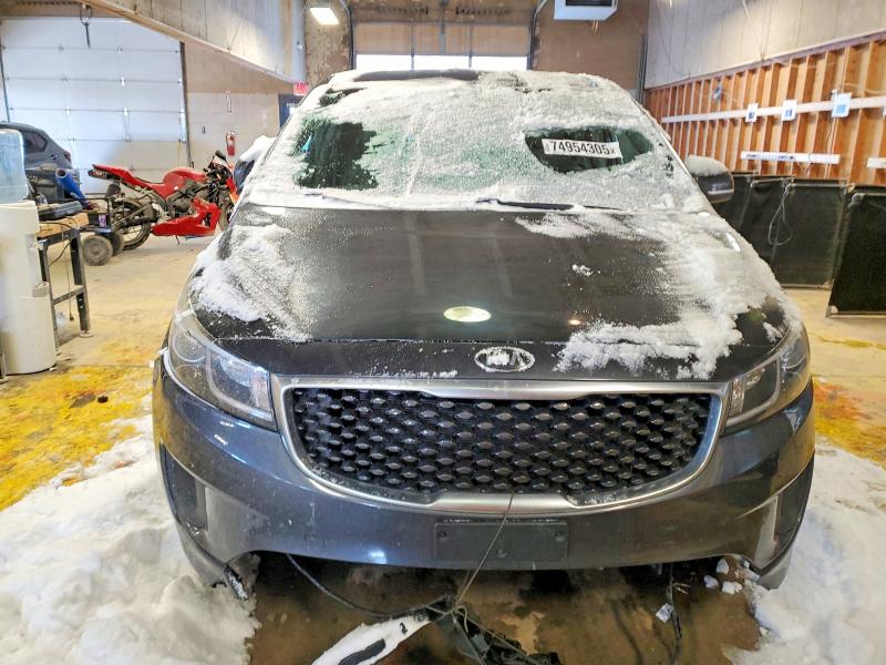 Photo 5 from auction – 2015 KIA SEDONA LX with VIN KNDMB5C11F6073476