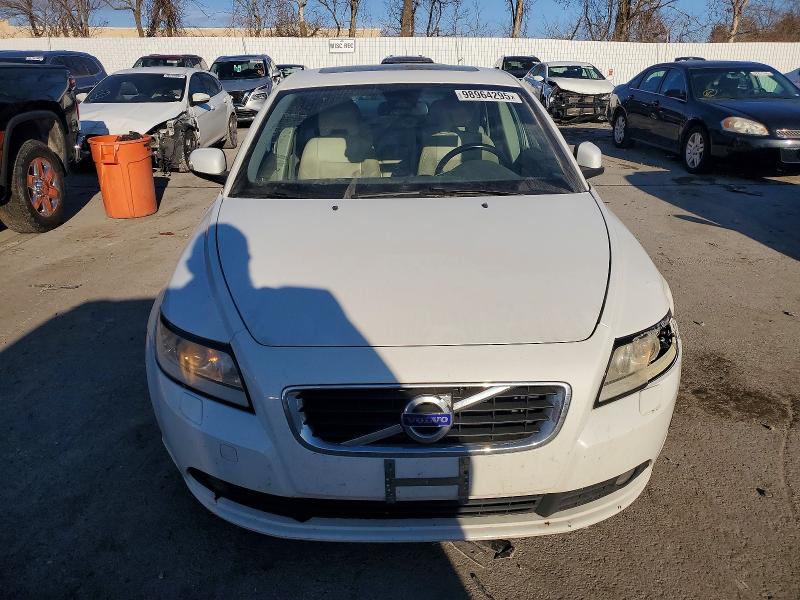 Photo 5 from auction – 2011 VOLVO S40 T5 with VIN YV1672MS3B2536813