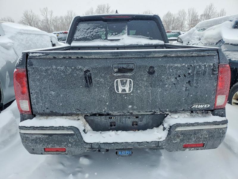 Фото 6 с аукциона – 2018 HONDA RIDGELINE с VIN 5FPYK3F77JB001871