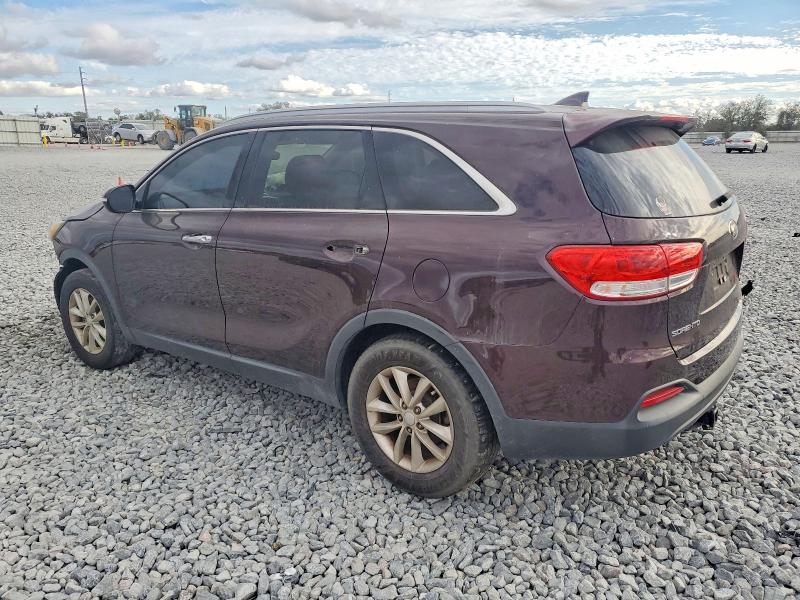 Photo 2 from auction – 2016 KIA SORENTO LX with VIN 5XYPG4A30GG052839