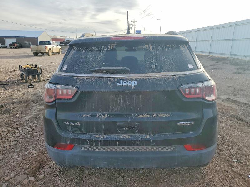 Photo 6 from auction – 2018 JEEP COMPASS with VIN 3C4NJDBB5JT161652