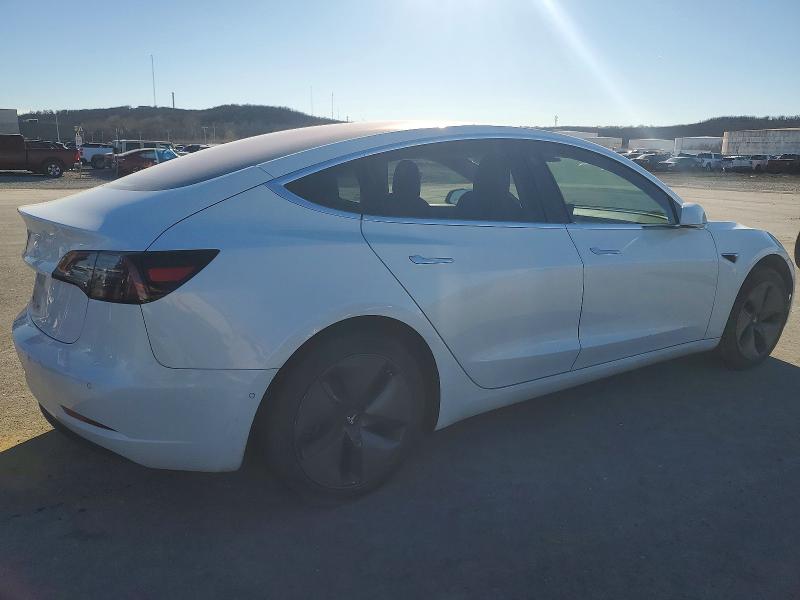 Photo 3 from auction – 2018 TESLA MODEL 3 with VIN 5YJ3E1EA8JF039153