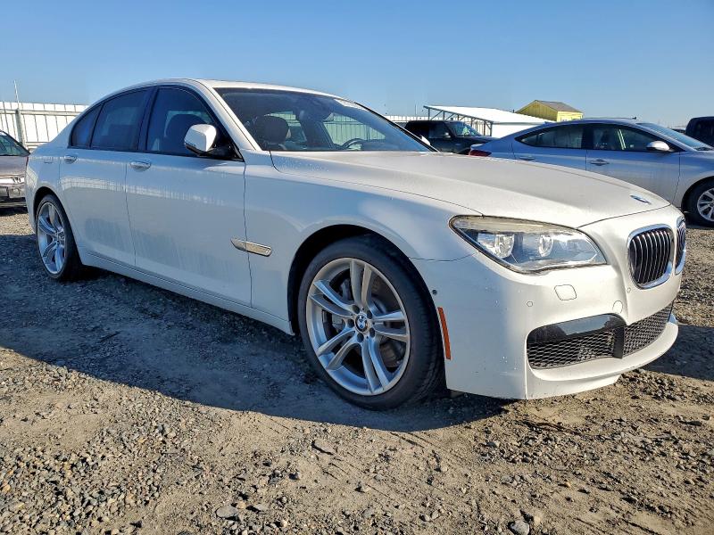 Photo 4 from auction – 2013 BMW 750 I with VIN WBAYA8C52DD227742