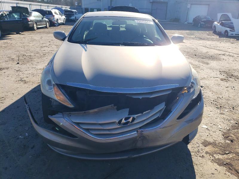 Photo 5 from auction – 2011 HYUNDAI SONATA GLS with VIN 5NPEB4AC3BH072400