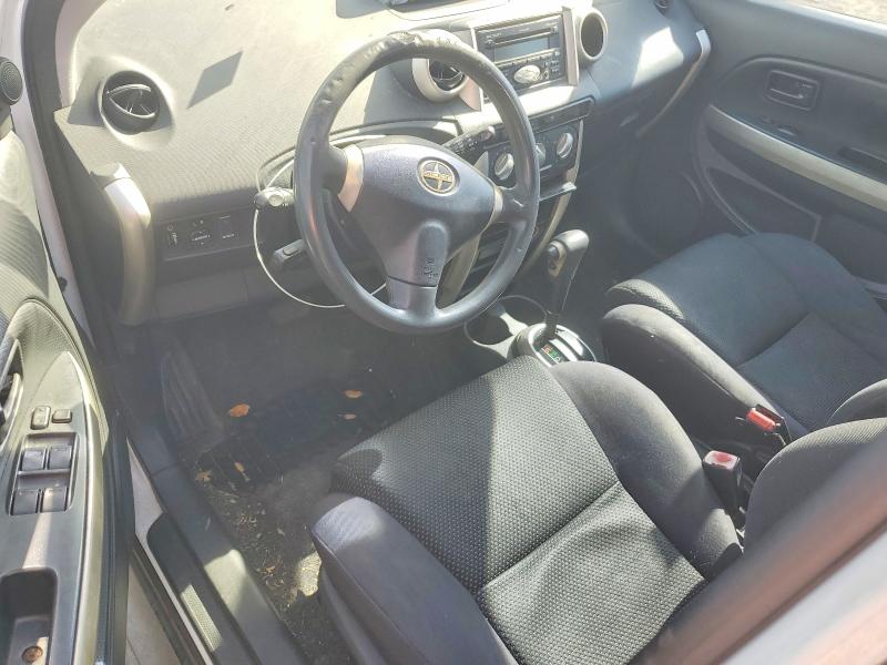 Photo 8 from auction – 2004 TOYOTA SCION XA with VIN JTKKT624040078196