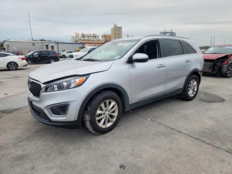 KIA SORENTO LX 2016 with VIN 5XYPG4A53GG105017 - Photo from auction