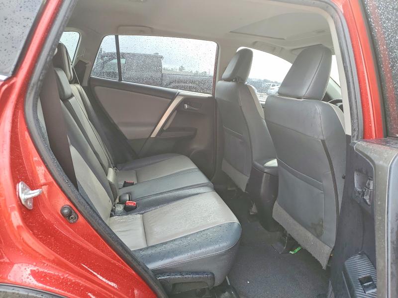 Photo 11 from auction – 2015 TOYOTA RAV4 with VIN JTMYFREV0FJ043752