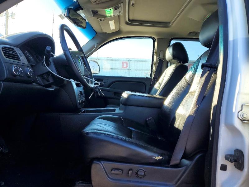 Photo 7 from auction – 2010 CHEVROLET AVALANCHE with VIN 3GNVKFE08AG258248