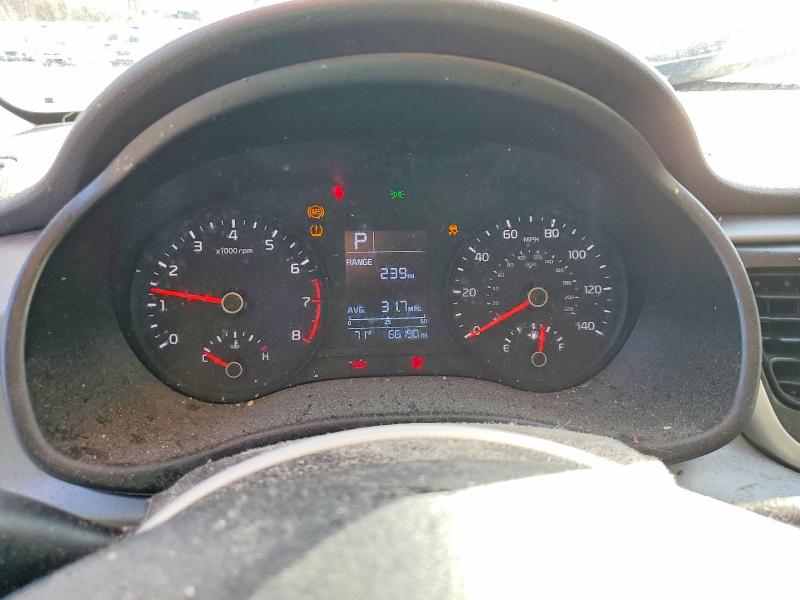 Photo 9 from auction – 2023 KIA RIO LX with VIN 3KPA24AD7PE546531