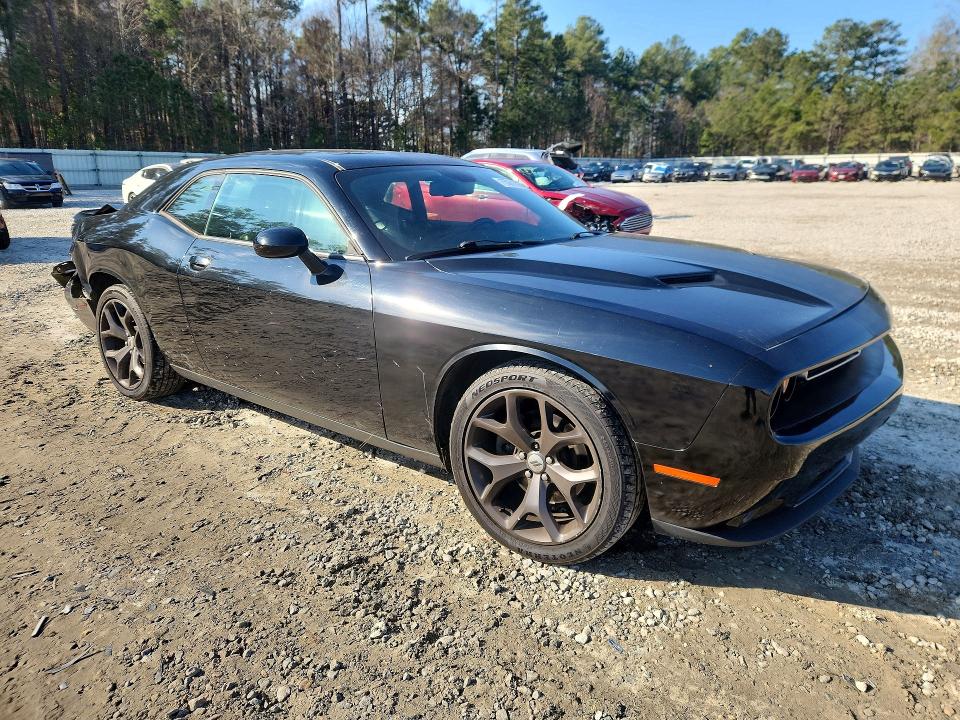 Photo 4 from auction – 2017 DODGE CHALLENGER with VIN 2C3CDZAGXHH613787