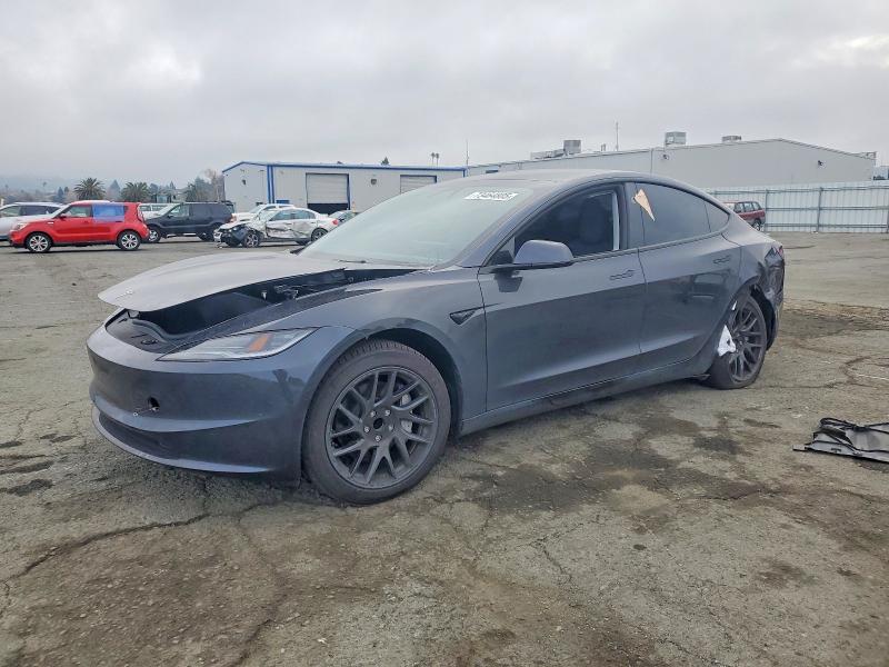 TESLA MODEL 3 2025 with VIN 5YJ3E1EAXSF992352 - Photo from auction