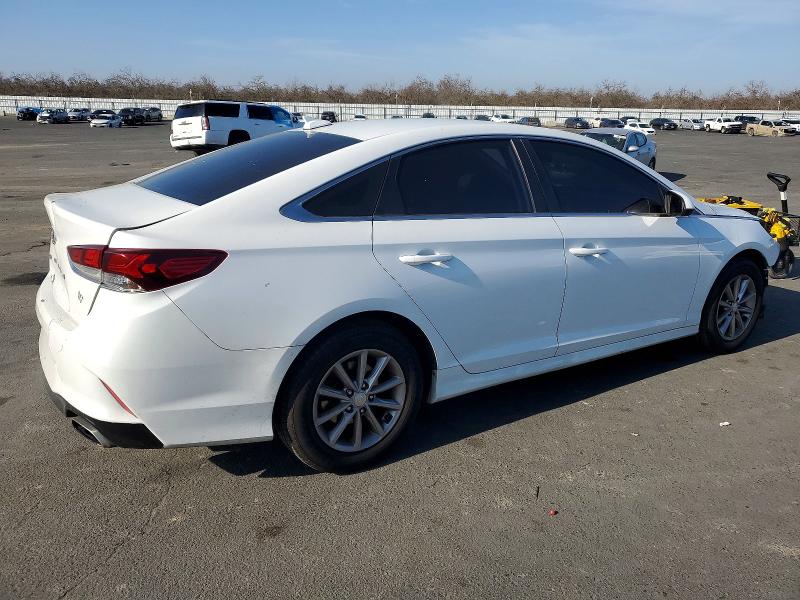Photo 3 from auction – 2018 HYUNDAI SONATA with VIN 5NPE24AF2JH605930