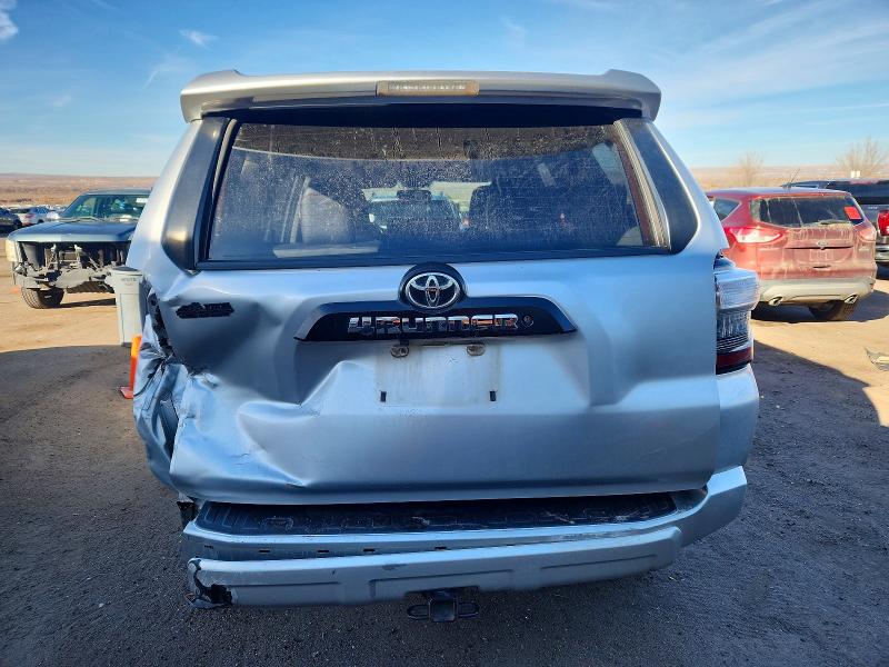 Zdjęcie 6 z aukcji – 2018 TOYOTA 4RUNNER SR z VIN JTEBU5JR5J5533498
