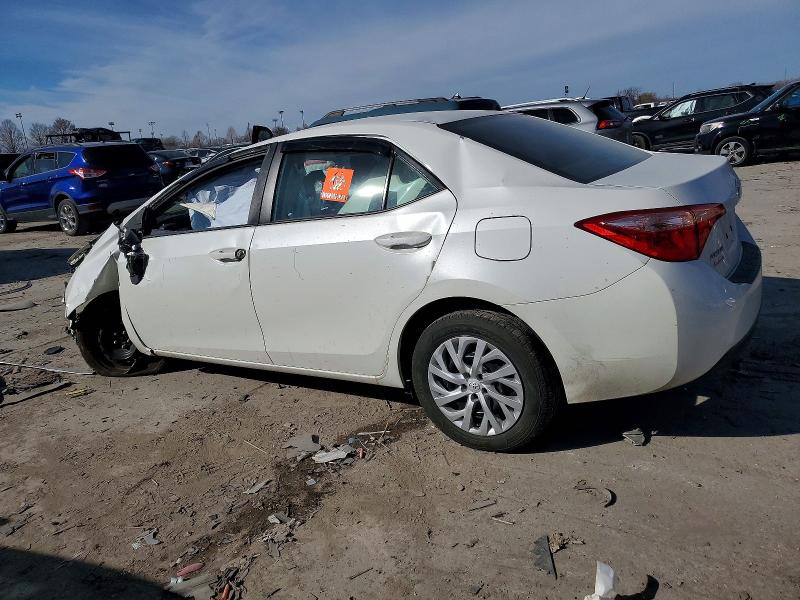Photo 2 from auction – 2018 TOYOTA COROLLA with VIN 5YFBURHEXJP796751