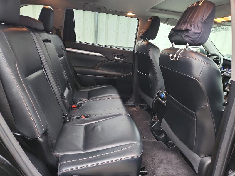 Photo 11 from auction – 2015 TOYOTA HIGHLANDER with VIN 5TDKKRFH5FS059202