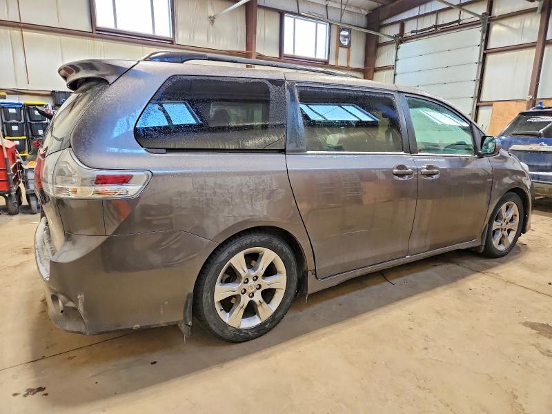 Photo 3 from auction – 2011 TOYOTA SIENNA with VIN 5TDXK3DC4BS035140