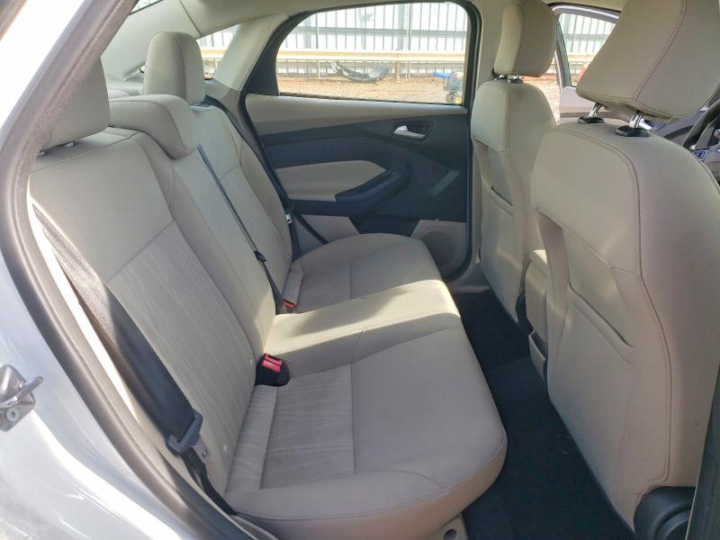 Photo 10 from auction – 2015 FORD FOCUS SE with VIN 1FADP3F24FL214817