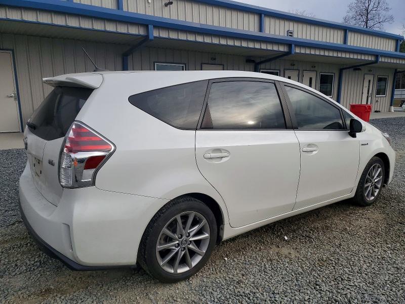 Photo 3 from auction – 2017 TOYOTA PRIUS V with VIN JTDZN3EU4HJ072072