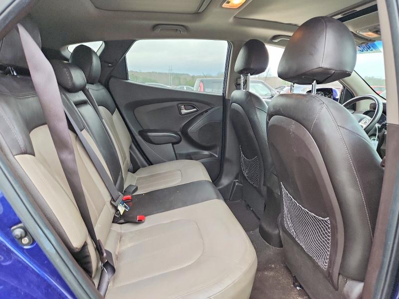 Photo 11 from auction – 2012 HYUNDAI TUSCAN with VIN KM8JU3AC8CU344638