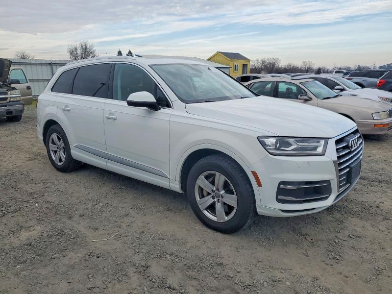 صورة رقم 4 من المزاد - 2018 AUDI Q7 PREMIUM مع VIN WA1AHAF74JD005035