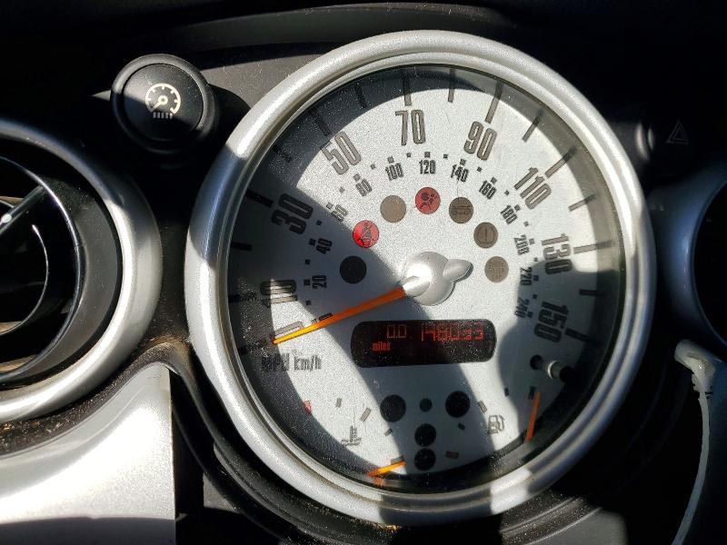 Photo 9 from auction – 2002 MINI COOPER with VIN WMWRC33452TC38443