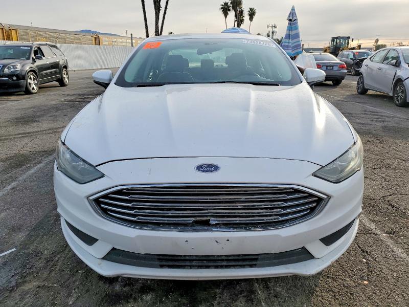 Photo 5 from auction – 2017 FORD FUSION with VIN 3FA6P0LUXHR218016