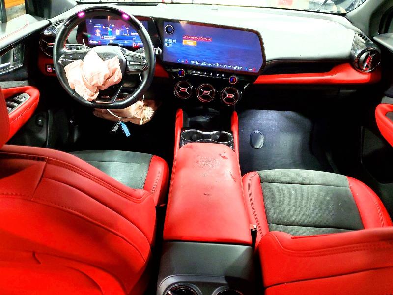 Photo 8 from auction – 2025 CHEVROLET BLAZER with VIN 3GNKD1RJ0SS188858