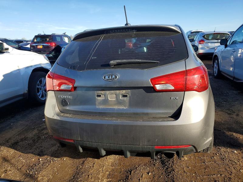 Photo 6 from auction – 2013 KIA FORTE SX with VIN KNAFW5A30D5668997