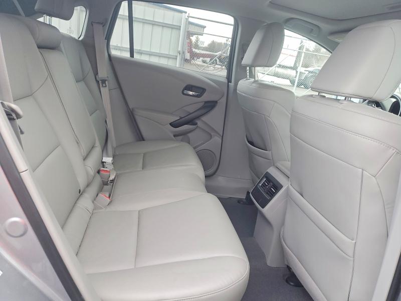 Photo 11 from auction – 2017 ACURA RDX with VIN 5J8TB4H31HL009413