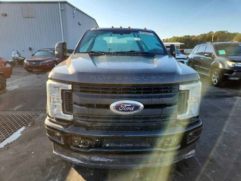 Photo 5 from auction – 2017 FORD F250 with VIN 1FT7X2B64HEB88396