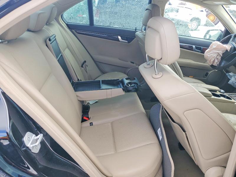 Photo 10 from auction – 2012 MERCEDES-BENZ C with VIN WDDGF8BB6CR227774