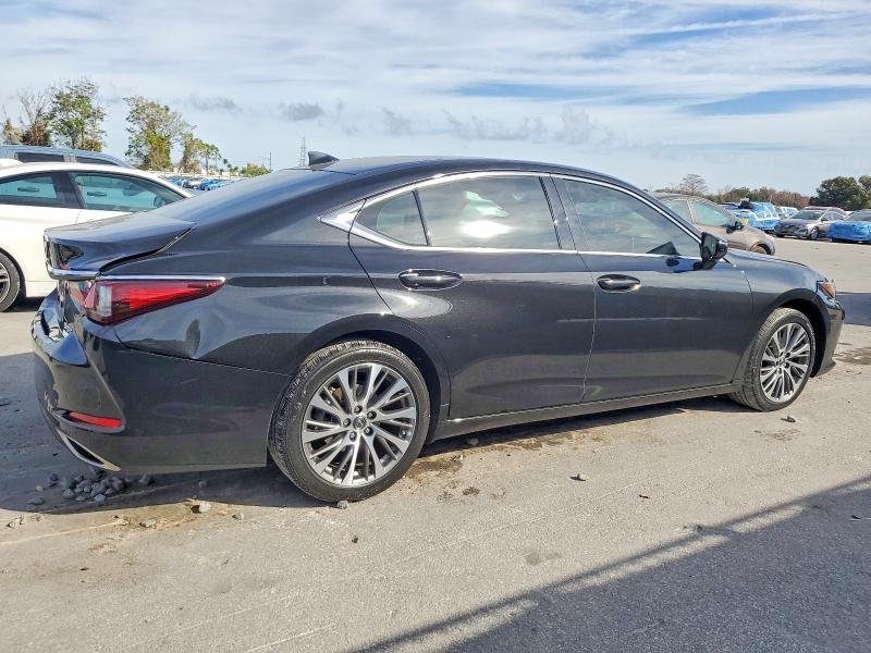 Photo 3 from auction – 2019 LEXUS ES 350 with VIN 58ABZ1B14KU039636
