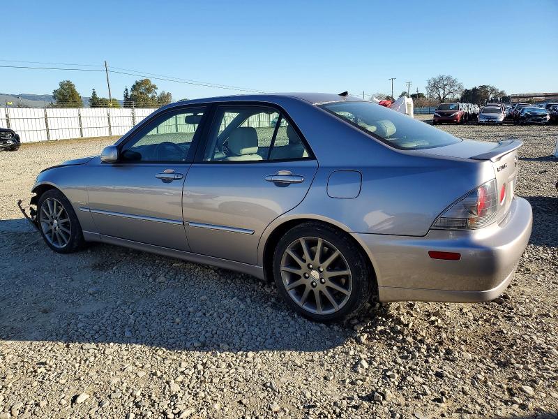 Photo 2 from auction – 2004 LEXUS IS 300 with VIN JTHBD192940088588