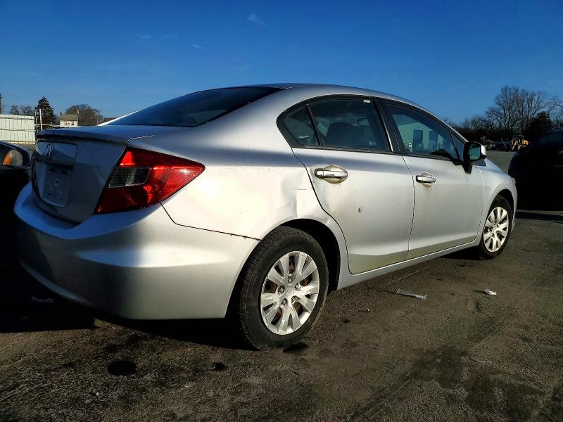 Photo 3 from auction – 2012 HONDA CIVIC with VIN 19XFB2F58CE379411