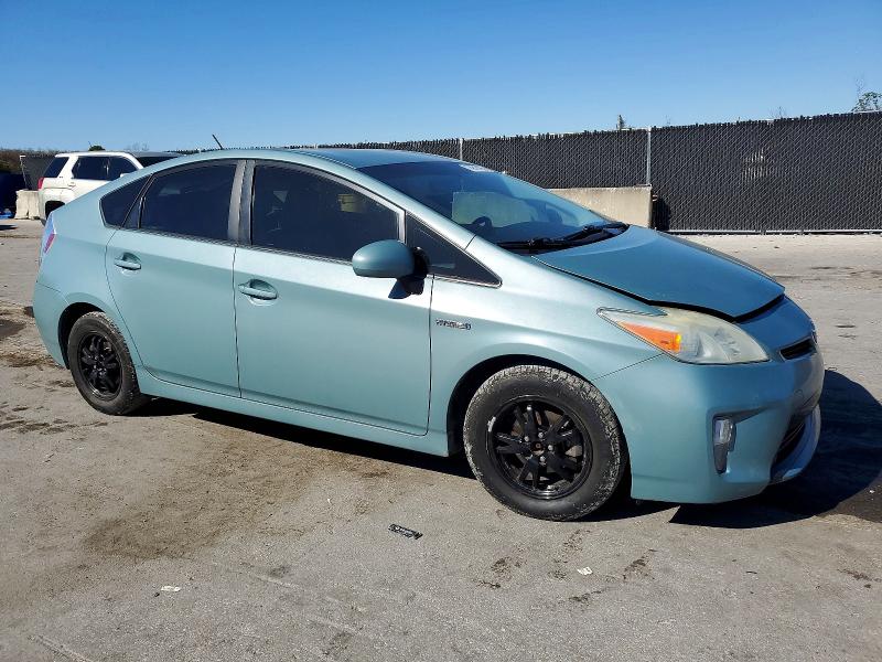 Photo 4 from auction – 2014 TOYOTA PRIUS with VIN JTDKN3DU7E1744270