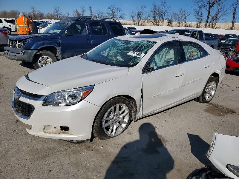 CHEVROLET MALIBU 2015 with VIN 1G11C5SL2FF223011 - Photo from auction