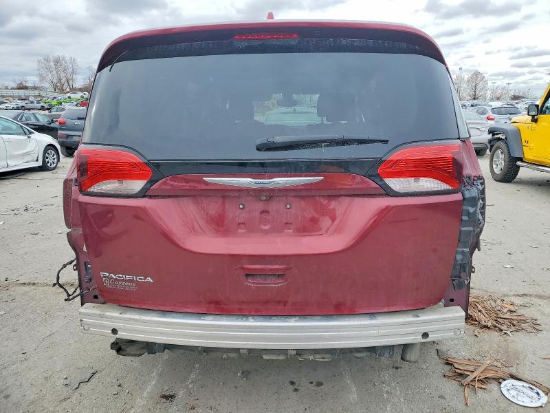 Photo 6 from auction – 2017 CHRYSLER PACIFICA T with VIN 2C4RC1BG9HR785263