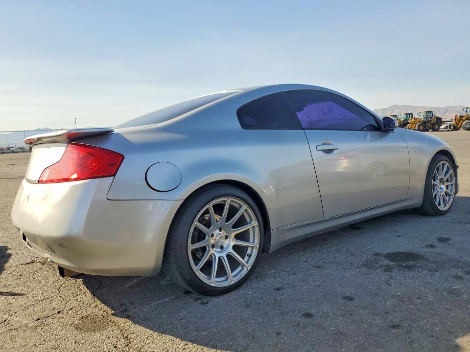 Photo 3 from auction – 2004 INFINITY G35 with VIN JNKCV54E04M801381