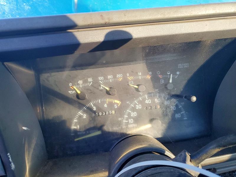 Photo 9 from auction – 1994 GMC SIERRA K15 with VIN 2GTEK19K7R1577412