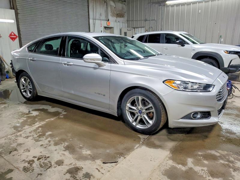 Photo 4 from auction – 2016 FORD FUSION with VIN 3FA6P0LU6GR378246