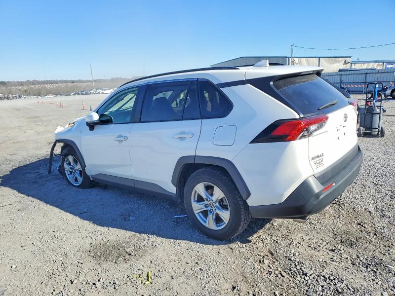 Photo 2 from auction – 2019 TOYOTA RAV4 with VIN JTMW1RFV5KD033747
