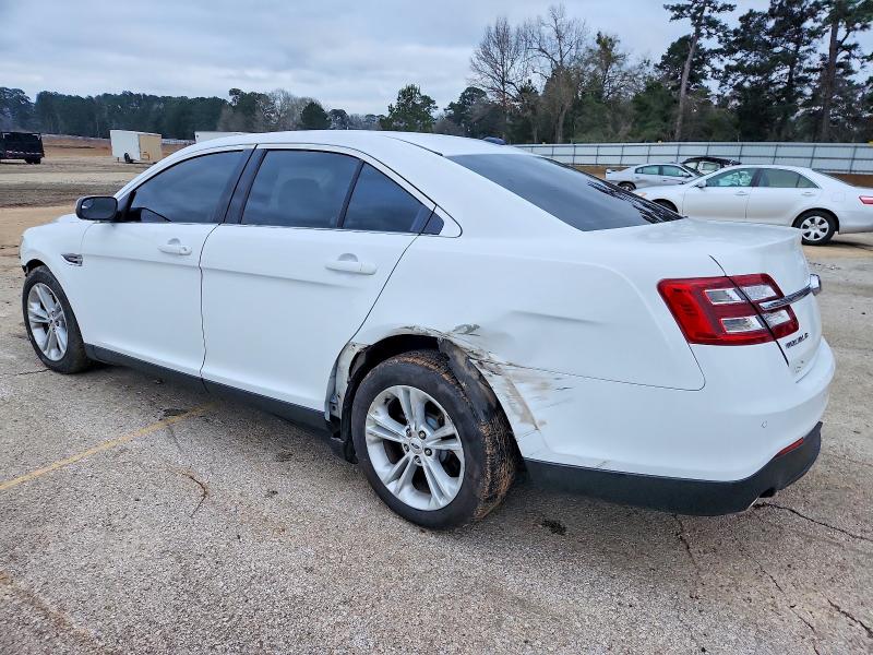Photo 2 from auction – 2015 FORD TAURUS with VIN 1FAHP2E82FG192245