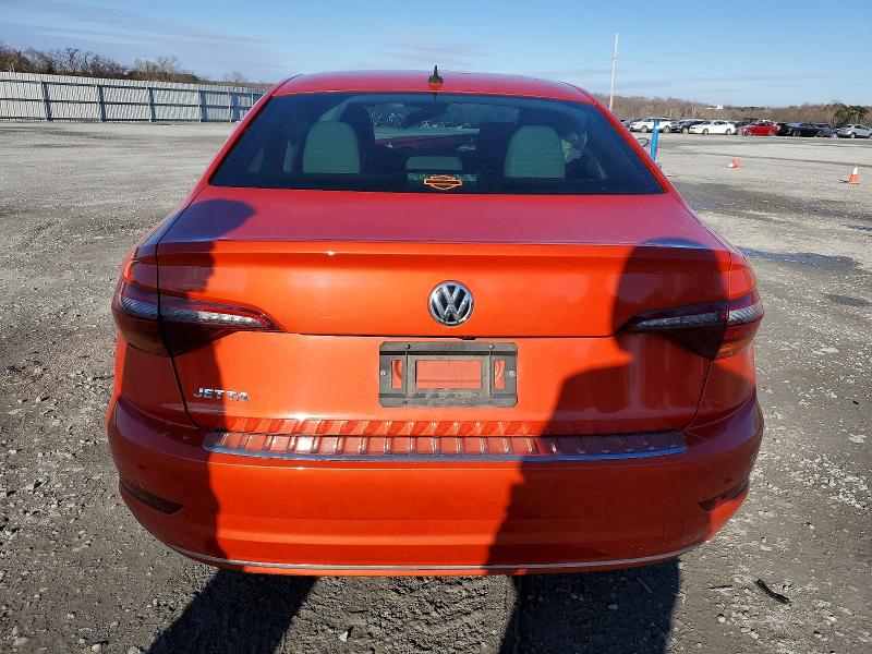Photo 6 from auction – 2019 VOLKSWAGEN JETTA with VIN 3VWC57BU1KM223684
